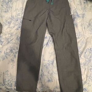 FIGS scrub set pants & top